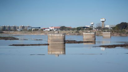 La historia de los pilares de la Laguna Setúbal y el plan para transformarlos en un nuevo puente