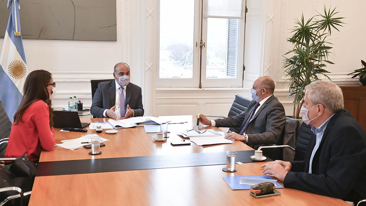 La foto de la reunión de este lunes a la mañana entre Juan Manzur