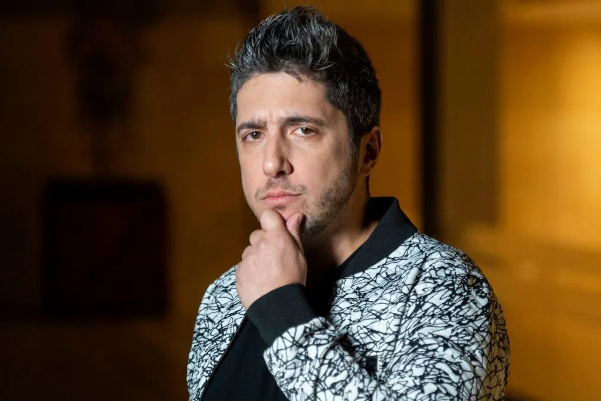 Jey Mammon renunció a su programa radial y lanzará un disco con grandes artistas.