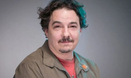 El actor estuvo casi 20 días internado luego de sufrir un aneurisma cerebral. Su pareja, Eugenia Zicavo, confirmó el alta, junto a un emotivo mensaje en las redes. El actor estuvo casi 20 días internado luego de sufrir un aneurisma cerebral. Su pareja, Eugenia Zicavo, confirmó el alta, junto a un emotivo mensaje en las redes.