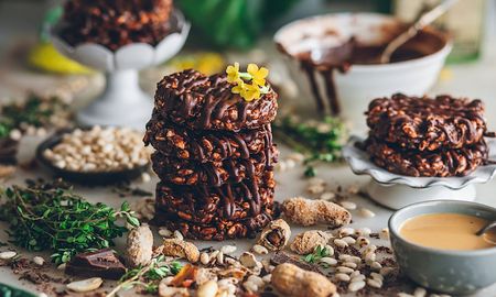 Receta de galletas de arroz inflado y chocolate caseras. Receta de galletas de arroz inflado y chocolate caseras.