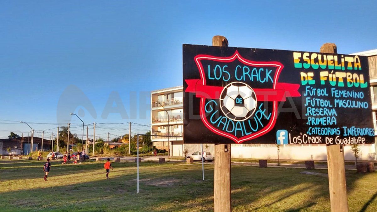 La Liga Santafesina de menores fue suspendida en Santa Fe.