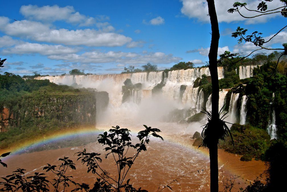 En Puerto Iguazú, las reservas rondan el 90% de 15.000 camas turísticas.