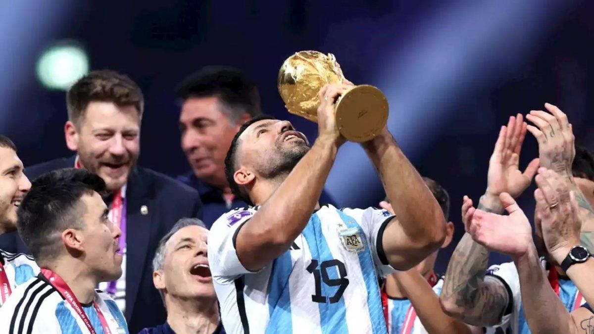 Bombazo sobre la posible vuelta del Kun Agüero al fútbol: Es posible