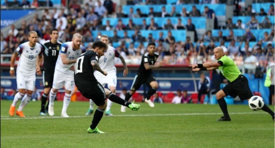 Maradona bancó a Messi por el penal errado