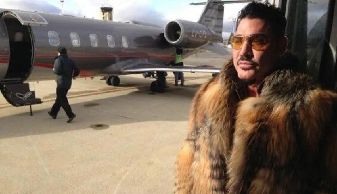 Furor por nene que se disfrazó de Ricardo Fort para una fiesta del jardín