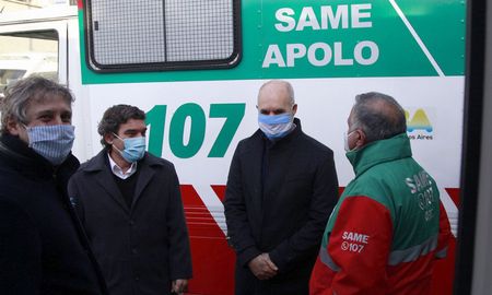 El ministro de Salud de CABA, Fernán Quirós, y Horacio Rodríguez Larreta en un operativo del Same en Buenos Aires. El ministro de Salud de CABA, Fernán Quirós, y Horacio Rodríguez Larreta en un operativo del Same en Buenos Aires.