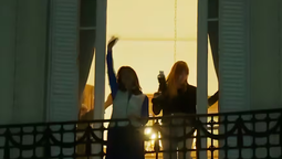 Cristina Kirchner bailó en el balcón.