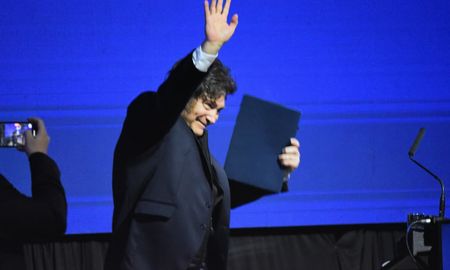 Jaiver Milei calificó la ley de Inocencia Fiscal como una de las leyes más importantes de los últimos 10 años. Jaiver Milei calificó la ley de Inocencia Fiscal como una de las leyes más importantes de los últimos 10 años.