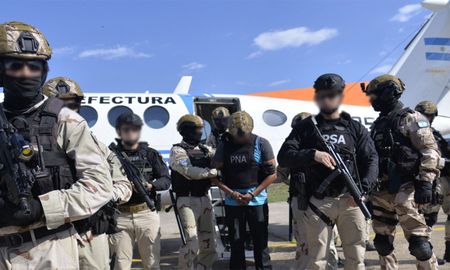 Detectaron una célula de un peligroso grupo criminal venezolano en la frontera entre Argentina y Paraguay. Detectaron una célula de un peligroso grupo criminal venezolano en la frontera entre Argentina y Paraguay.
