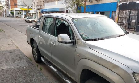 Vandalizaron una camioneta a 50 metros de Bulevar Vandalizaron una camioneta a 50 metros de Bulevar