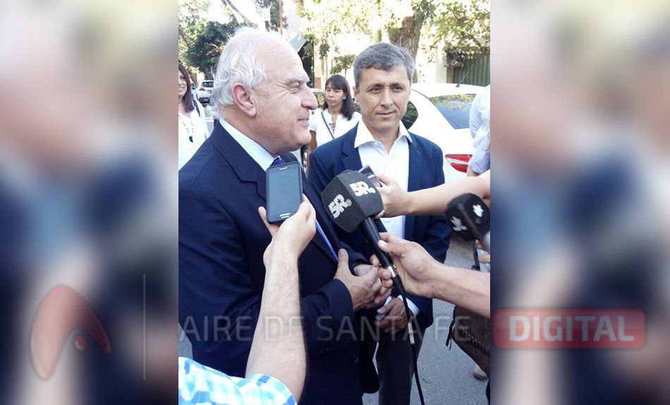 Silvio González juró como intendente de Rincón