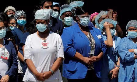 El sistema de salud de Nueva York colapsó y murieron miles de personas por la pandemia. El sistema de salud de Nueva York colapsó y murieron miles de personas por la pandemia.