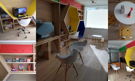 Es un espacio pensado para que aquellos niños que se encuentran en tratamiento, dispongan de un lugar dentro del mismo sector, para esparcimiento y distracción, sin correr riesgos de contagios por traslados dentro del hospital. Es un espacio pensado para que aquellos niños que se encuentran en tratamiento, dispongan de un lugar dentro del mismo sector, para esparcimiento y distracción, sin correr riesgos de contagios por traslados dentro del hospital.
