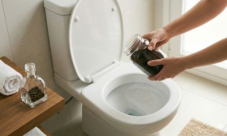 Por qué recomiendan tirar café usado en el inodoro y qué beneficios tiene. Por qué recomiendan tirar café usado en el inodoro y qué beneficios tiene.