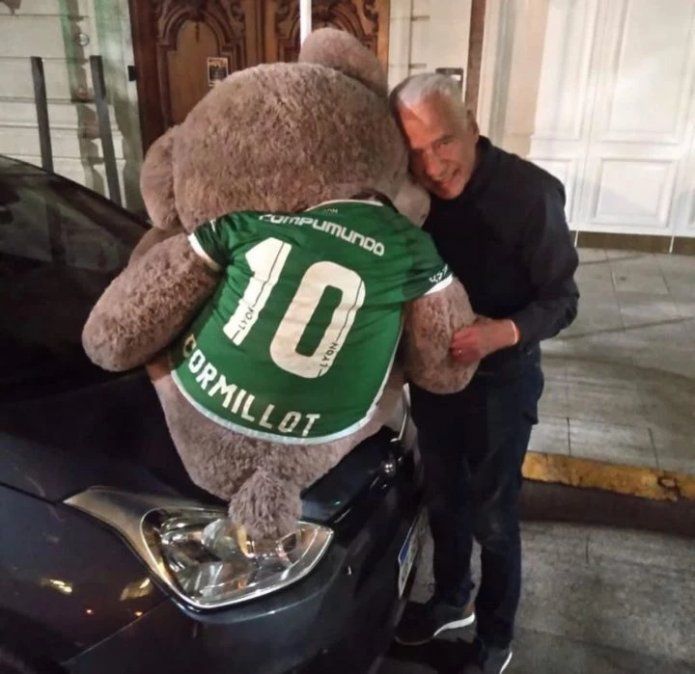 El gran regalo que recibió el hijo de Alberto Cormillot.