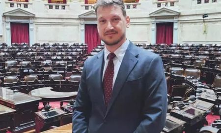 Nuevos audios revelaron que Germán Kiczka, ex diputado por LLA de Misiones, habría escapado a Iguazú. Nuevos audios revelaron que Germán Kiczka, ex diputado por LLA de Misiones, habría escapado a Iguazú.