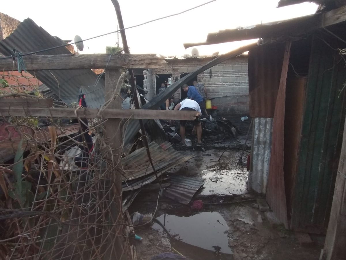 Las causas del incendio aún no fueron esclarecidas. Las causas del incendio aún no fueron esclarecidas.