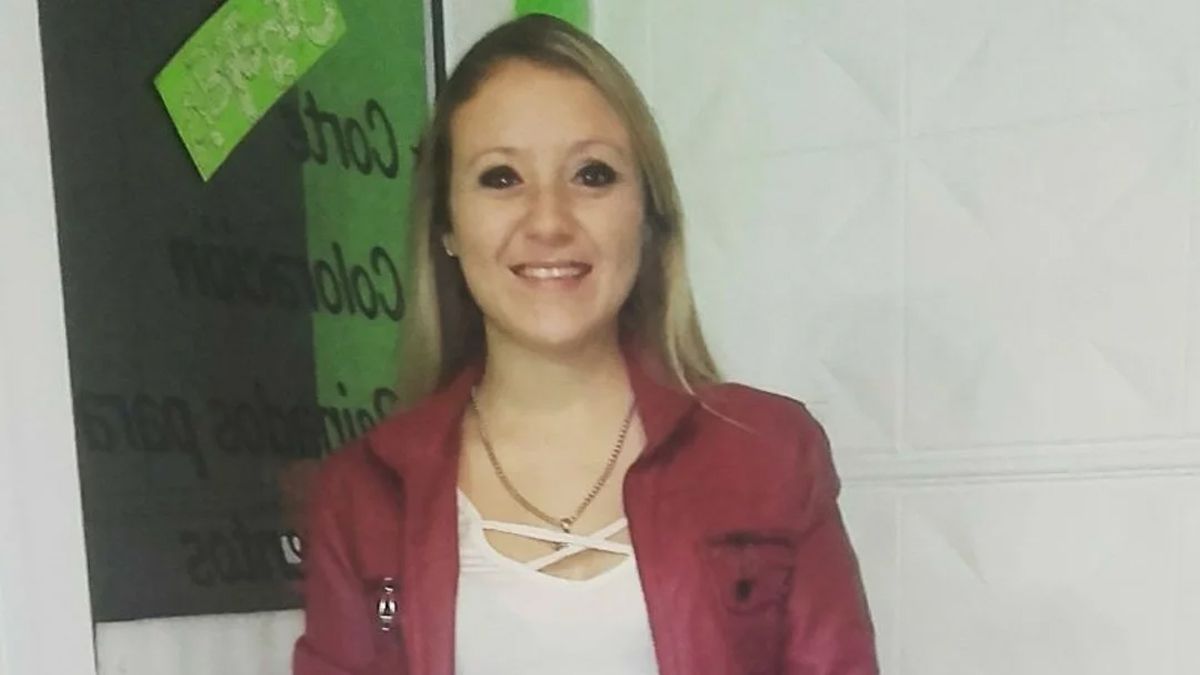 Pondrán el nombre de Jésica Ronsoni al aula donde daba clases en el marco de la lucha contra la violencia de género