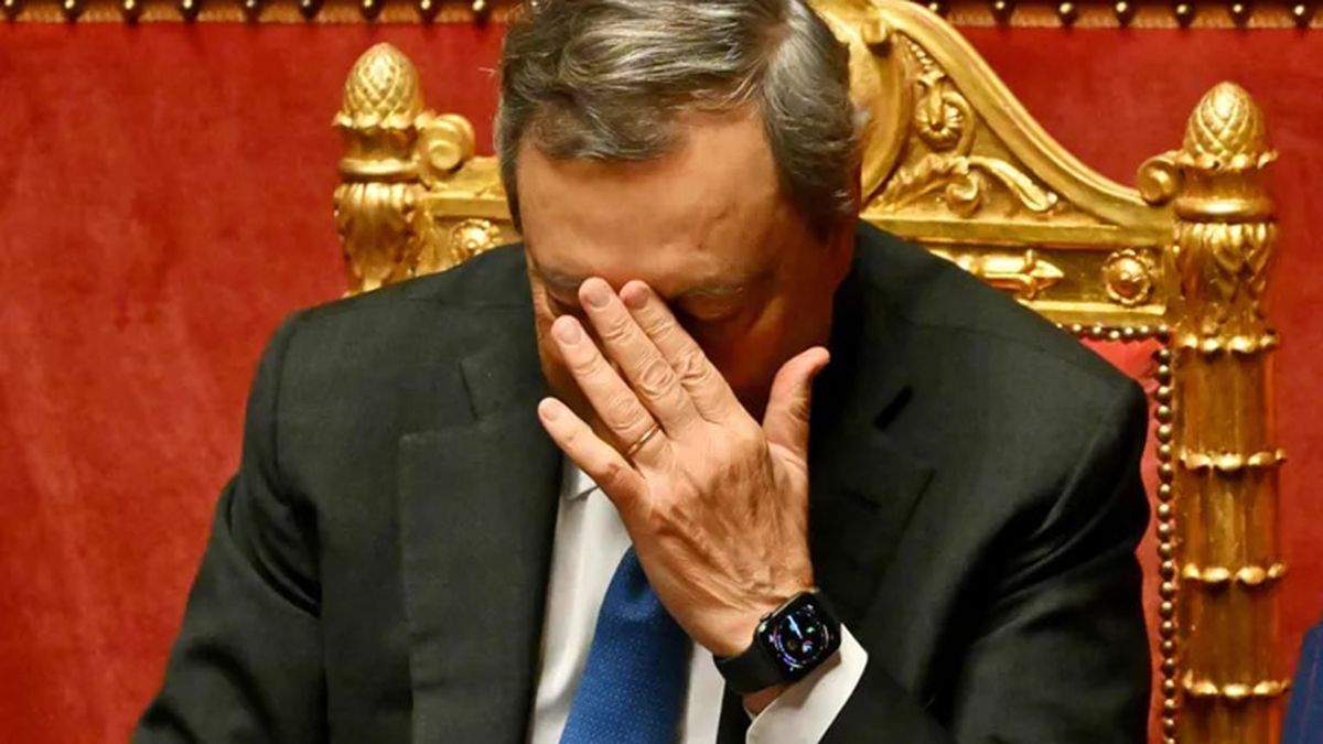 Draghi dimitió después de un brevísimo paso por la Cámara de Diputados, donde sorpresivamente recibió una catarata de aplausos.
