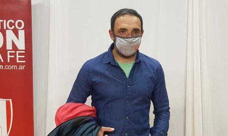 El entrenador respondió consultas a los periodistas en el día de hoy, al finalizar el aislamiento preventivo dispuesto por la provincia. El entrenador respondió consultas a los periodistas en el día de hoy, al finalizar el aislamiento preventivo dispuesto por la provincia.