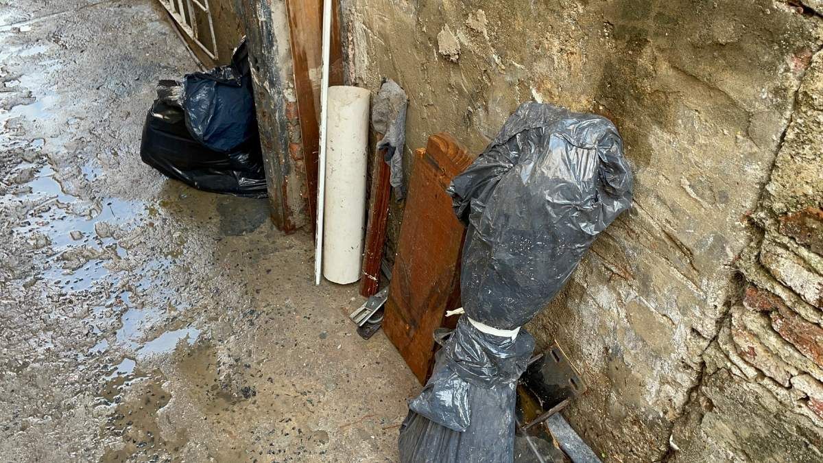Barranquitas Oeste tiene problemas con anegamientos desde hace más de 25 años. Barranquitas Oeste tiene problemas con anegamientos desde hace más de 25 años.