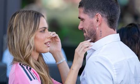 Tini Stoessel y Rodrigo De Paul vivieron un momento especial tras el título del Inter Miami. Tini Stoessel y Rodrigo De Paul vivieron un momento especial tras el título del Inter Miami.