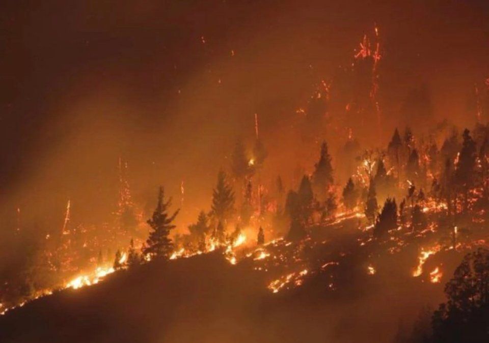El Hoyo, la ciudad patagónica paradisíaca arrasada por el fuego