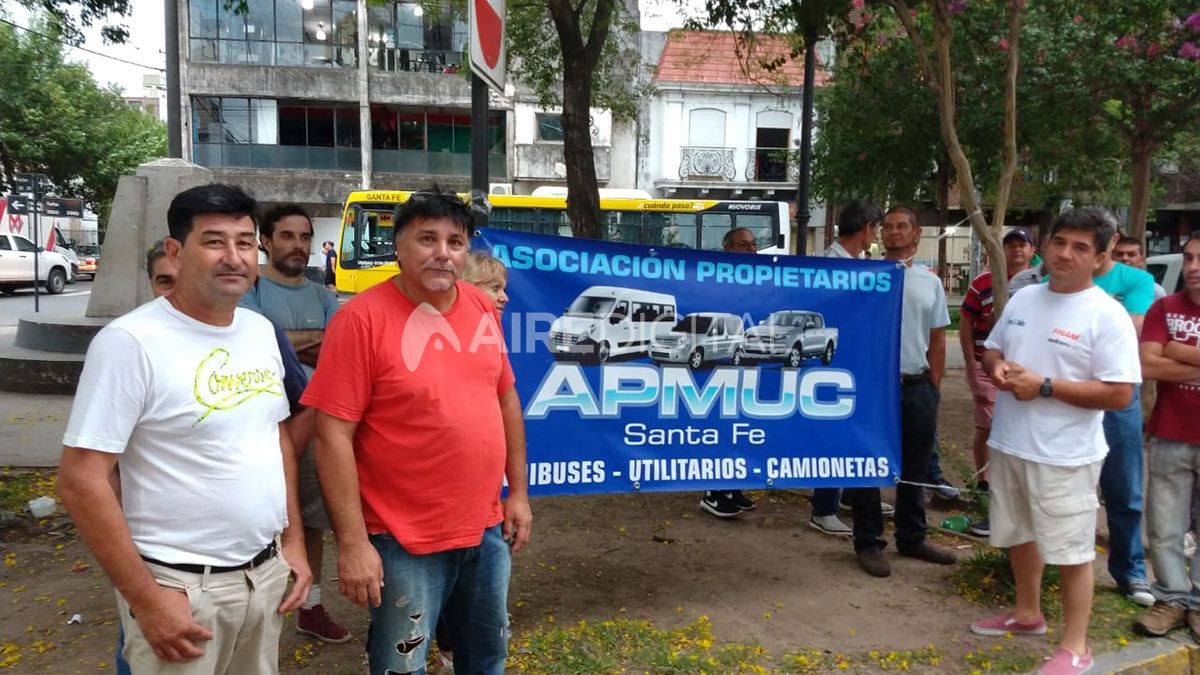 Apmuc se movilizó en la Municipalidad por la reducción de horarios y contratos