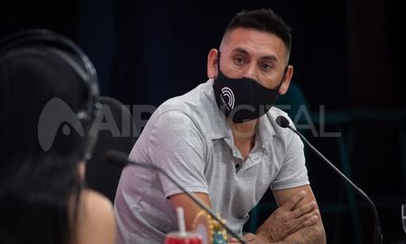 El concejal Juan José Piedrabuena apartó al Sebastián Pignata, quien se desempeñaba como secretario de bloque. El concejal Juan José Piedrabuena apartó al Sebastián Pignata, quien se desempeñaba como secretario de bloque.