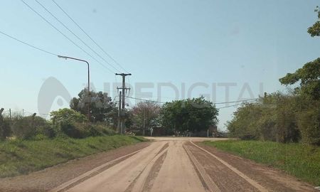 Sauce Viejo: en Estrella Federal y Aromos se acercó al río con su familia y una bala le picó a dos metros Sauce Viejo: en Estrella Federal y Aromos se acercó al río con su familia y una bala le picó a dos metros