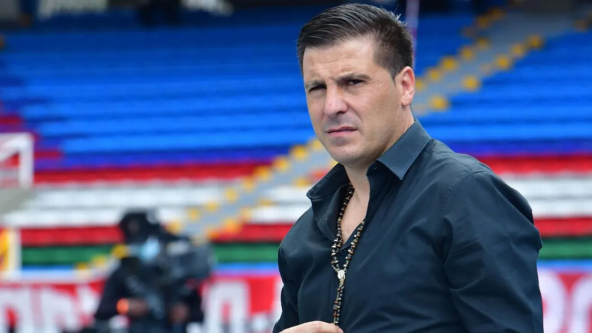 Desde Colombia aseguran que Juan Cruz Real es el nombre que suma chances para ser el sucesor de Gustavo Munúa en Unión.