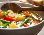 No hay nada como una buena sopa casera. No hay nada como una buena sopa casera.