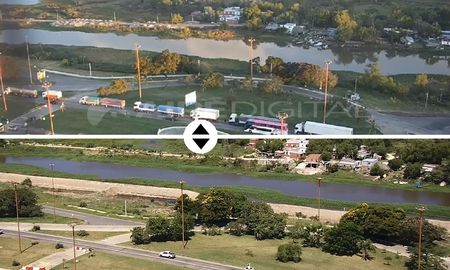 El antes y el después del Riacho Santa Fe, dañado por la obra no autorizada. La Provincia fijó un plazo de 15 días para los trabajos que deberá realizar el dueño del predio. El antes y el después del Riacho Santa Fe, dañado por la obra no autorizada. La Provincia fijó un plazo de 15 días para los trabajos que deberá realizar el dueño del predio.