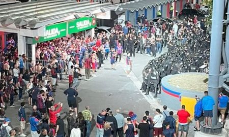 Arde San Lorenzo: destrozos de los hinchas tras la derrota contra Tigre y el técnico suspendió la conferencia Arde San Lorenzo: destrozos de los hinchas tras la derrota contra Tigre y el técnico suspendió la conferencia