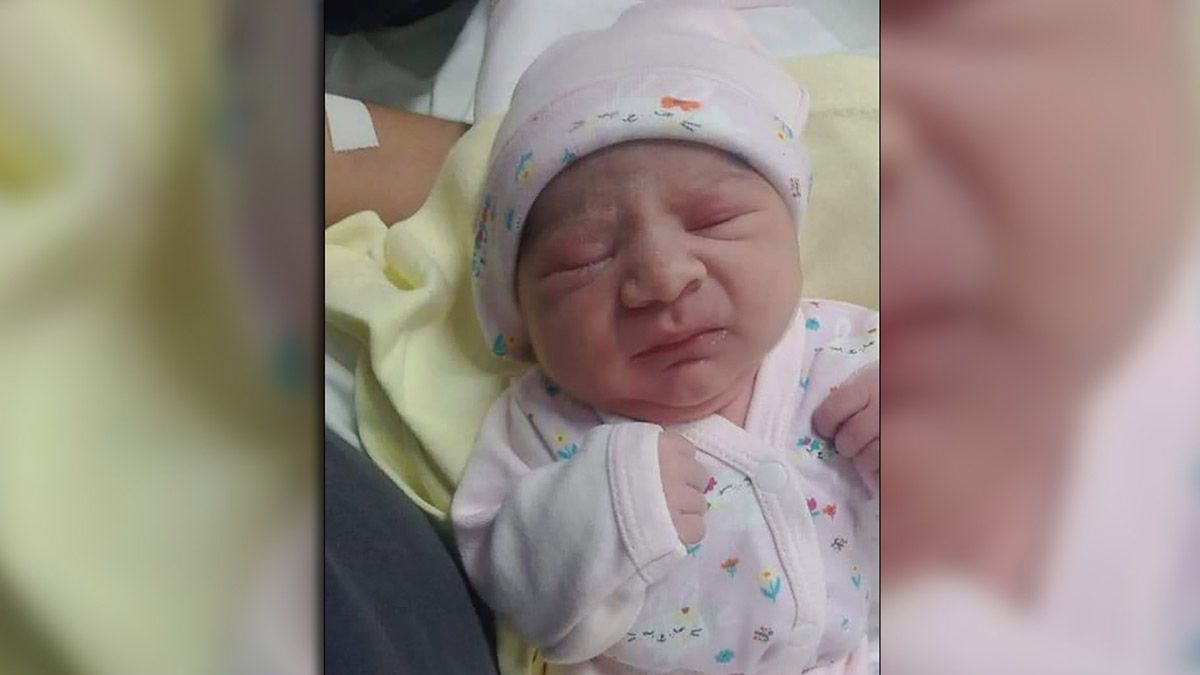 La beba era buscada desde esta mañana, cuando una mujer vestida de enfermera se la llevó del Hospital Alende, en el partido de Lomas de Zamora.