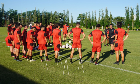 un referente de colon se sumo a la pretemporada camino al debut contra defensores unidos un referente de colon se sumo a la pretemporada camino al debut contra defensores unidos