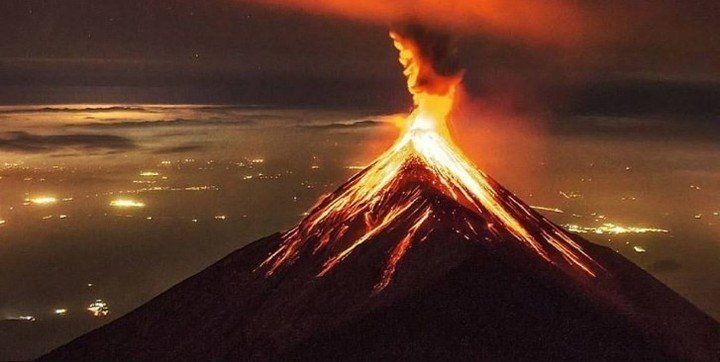 La filmación más impactante de la erupción del volcán Reventador