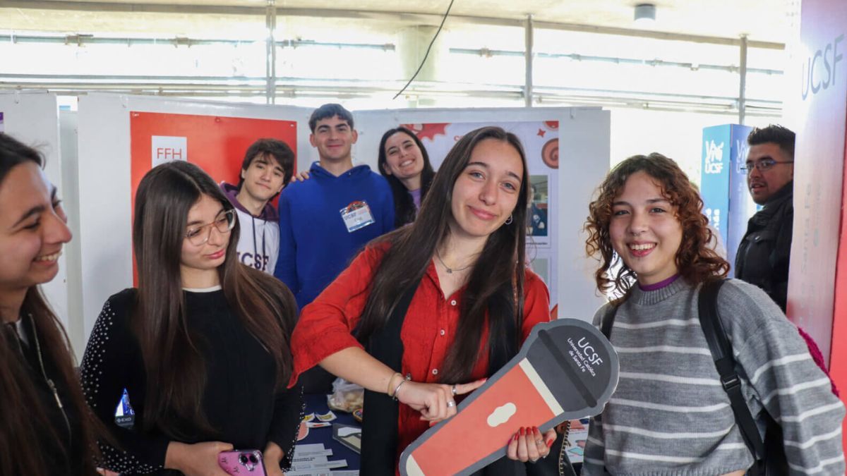 La feria estará abierta de 9 a 17. La feria estará abierta de 9 a 17.