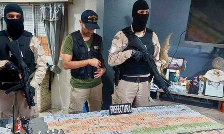 Se realizaron allanamientos donde se secuestró el dinero. Se realizaron allanamientos donde se secuestró el dinero.