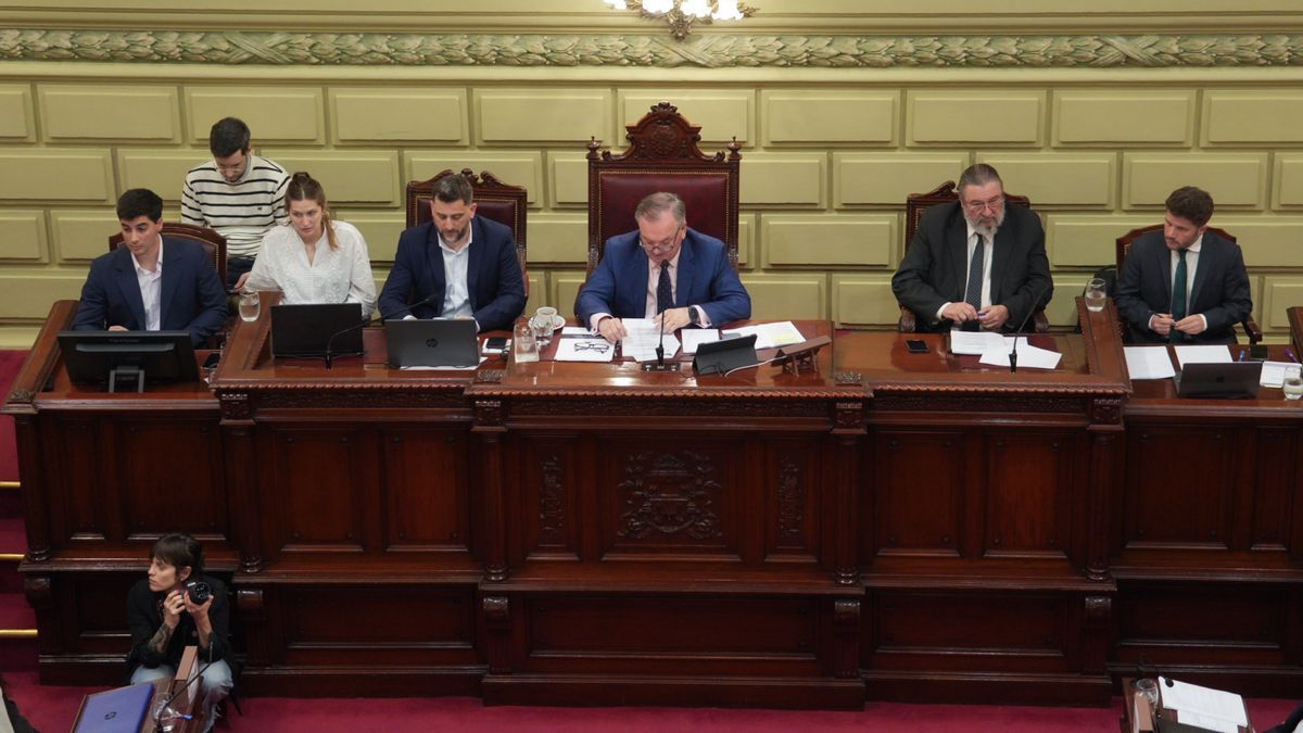 El detalle de la votación fue el siguiente: 51 votos afirmativos y 16 votos negativos. El detalle de la votación fue el siguiente: 51 votos afirmativos y 16 votos negativos.