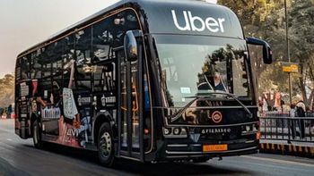 La tendencia “Uber Colectivo” creció en redes impulsada por la crisis del transporte urbano. La tendencia “Uber Colectivo” creció en redes impulsada por la crisis del transporte urbano.