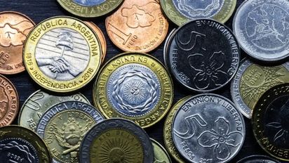 ¿Se va el peso?: presentan un proyecto para cambiar la moneda argentina en 2026