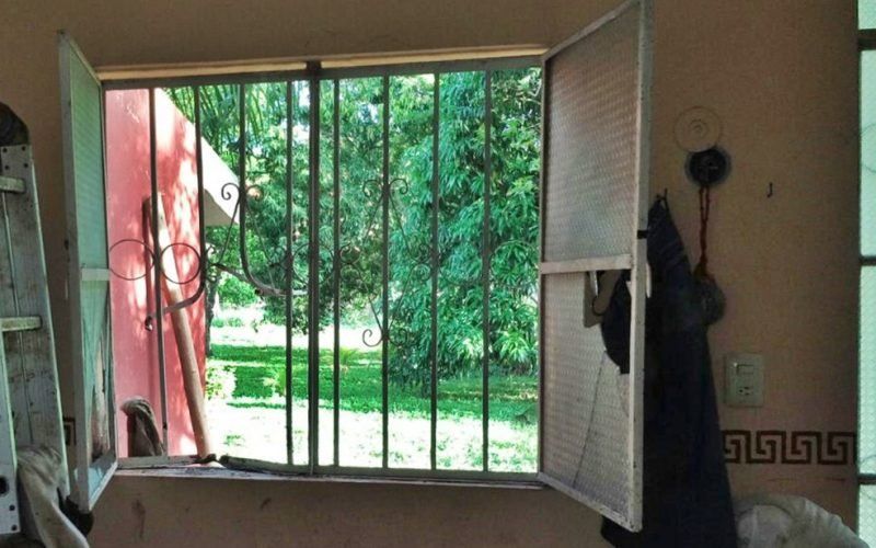 Robaron y vandalizaron una verdulería en Rincón