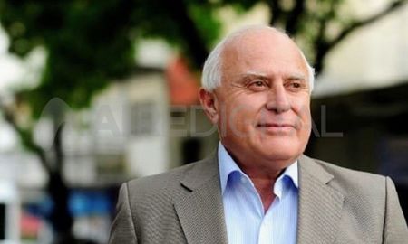 Lifschitz comenzó con síntomas compatibles con coronavirus el 10 de abril y un día más tarde confirmó a través de una publicación en Twitter que el hisopado le había dado positivo. Lifschitz comenzó con síntomas compatibles con coronavirus el 10 de abril y un día más tarde confirmó a través de una publicación en Twitter que el hisopado le había dado positivo.