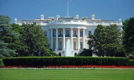 Momentos de alta tensión se registraron este sábado en las inmediaciones de la Casa Blanca. Momentos de alta tensión se registraron este sábado en las inmediaciones de la Casa Blanca.