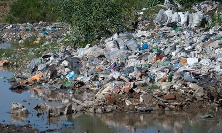 Los vecinos de Rincón mantienen su preocupación por la basura que quedó en el relleno sanitario.