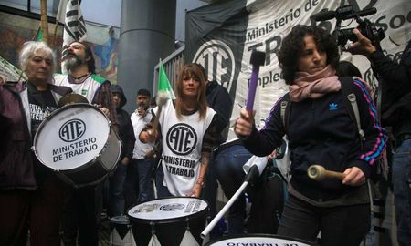 ATE realizará este jueves un paro nacional y se movilizará al Ministerio de Desregulación ATE realizará este jueves un paro nacional y se movilizará al Ministerio de Desregulación