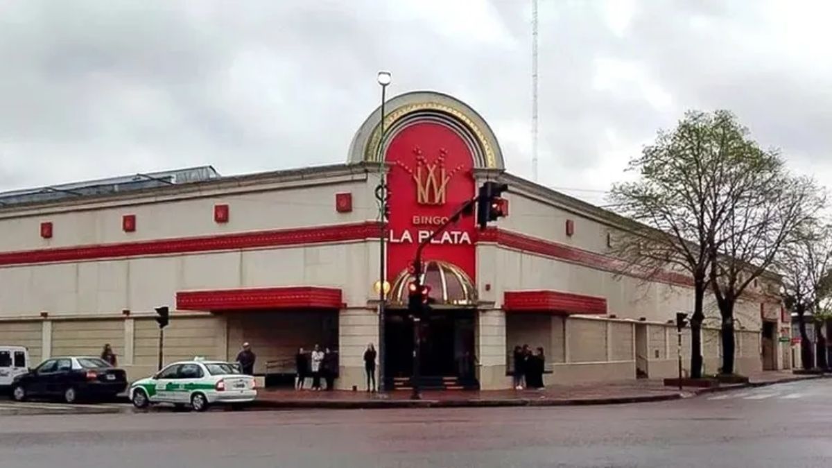 La fiscalía caratuló el caso como "averiguación de causales de muerte" al no encontrar rastros de lucha o heridas de arma blanca en la víctima. La fiscalía caratuló el caso como "averiguación de causales de muerte" al no encontrar rastros de lucha o heridas de arma blanca en la víctima.