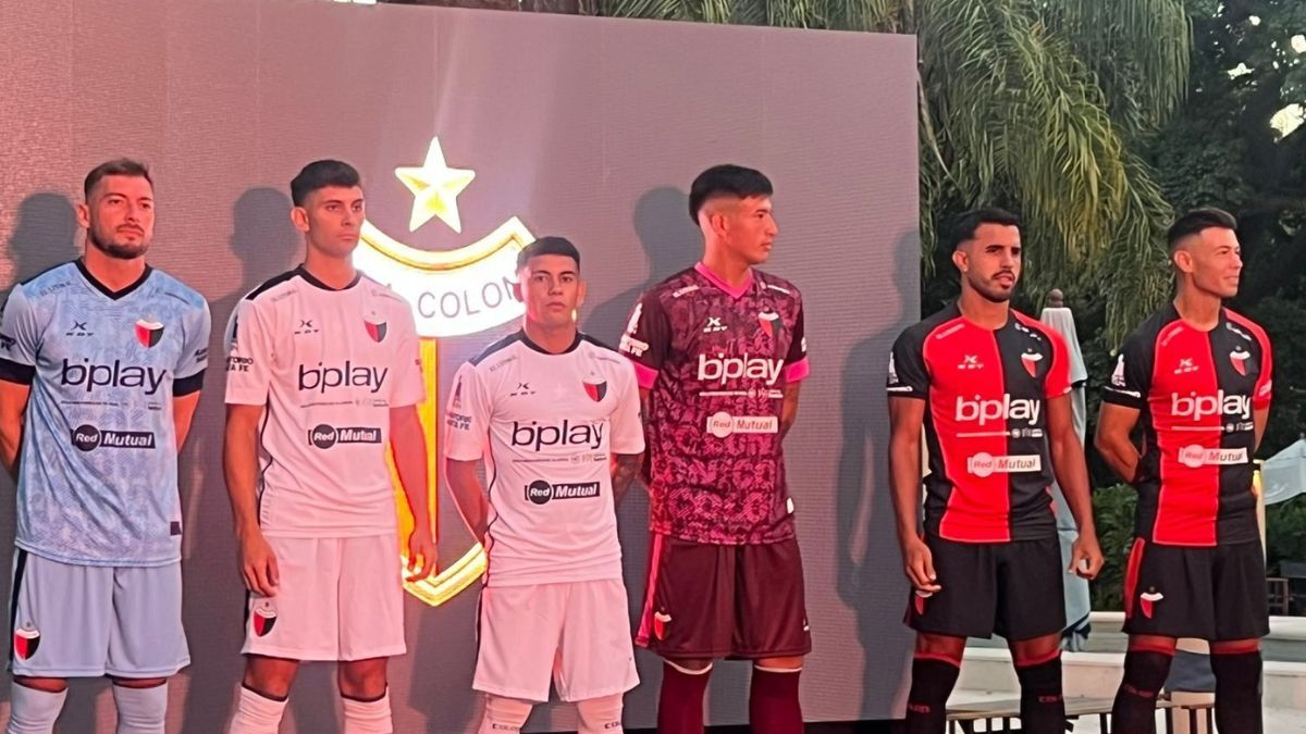 Colón presentó cuatro camiseta para la temporada 2026 este jueves 12 de marzo.